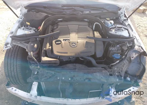 2014 Mercedes-Benz E 350 z USA, uszkodzony, nr VIN WDDHF5KB6EB027492